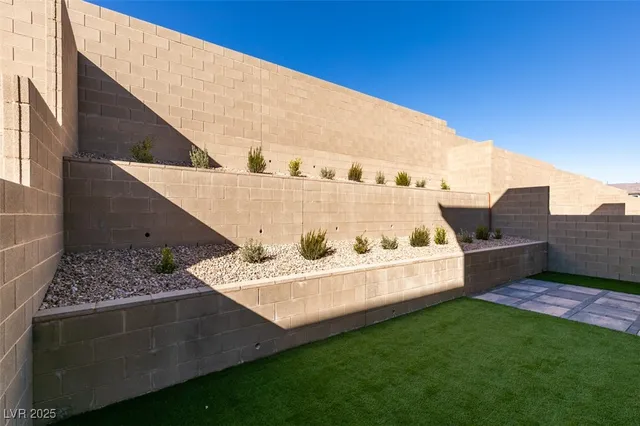 $3,450 | 125 Silver Run Lane, Las Vegas, NV 89138