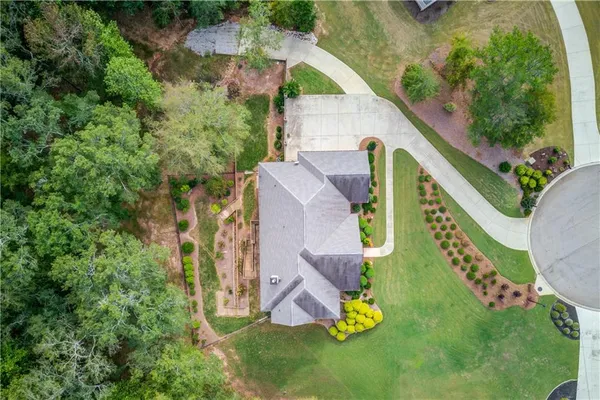 $899,900 | 624 Skyland Drive, Hoschton, GA 30548