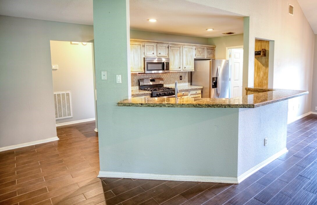 308 County Road 893B Angleton, TX 77515 - Photo 19 of 41