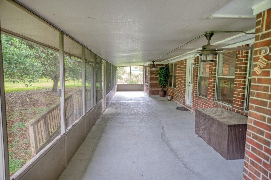 308 County Road 893B Angleton, TX 77515 - Photo 7 of 41