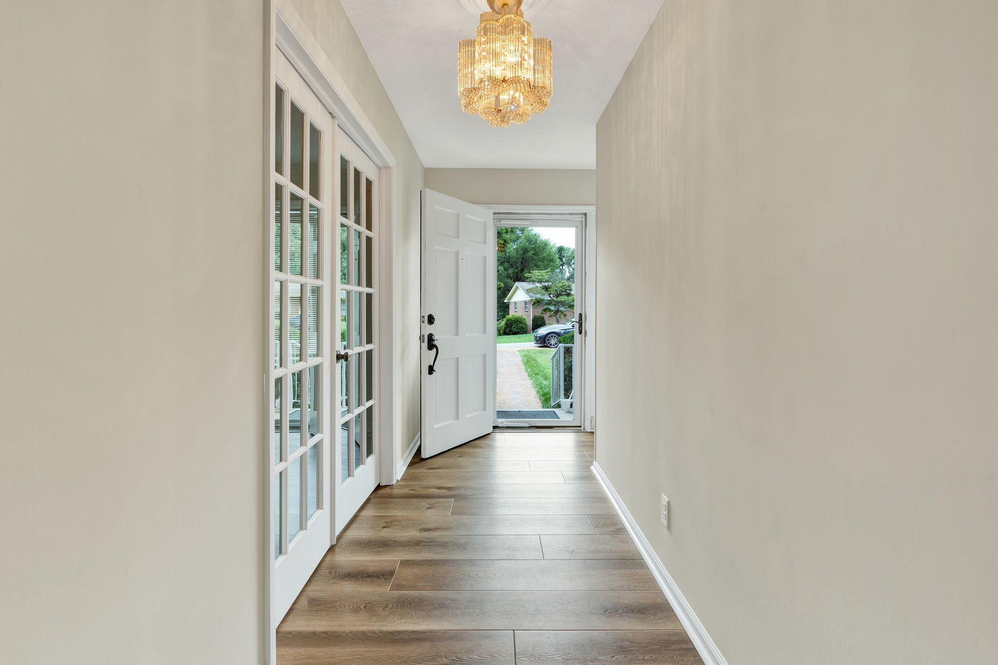 7104 Moreview Road Chattanooga, TN 37412 - Photo 4 of 65 14-web-or-mls-DSC00060