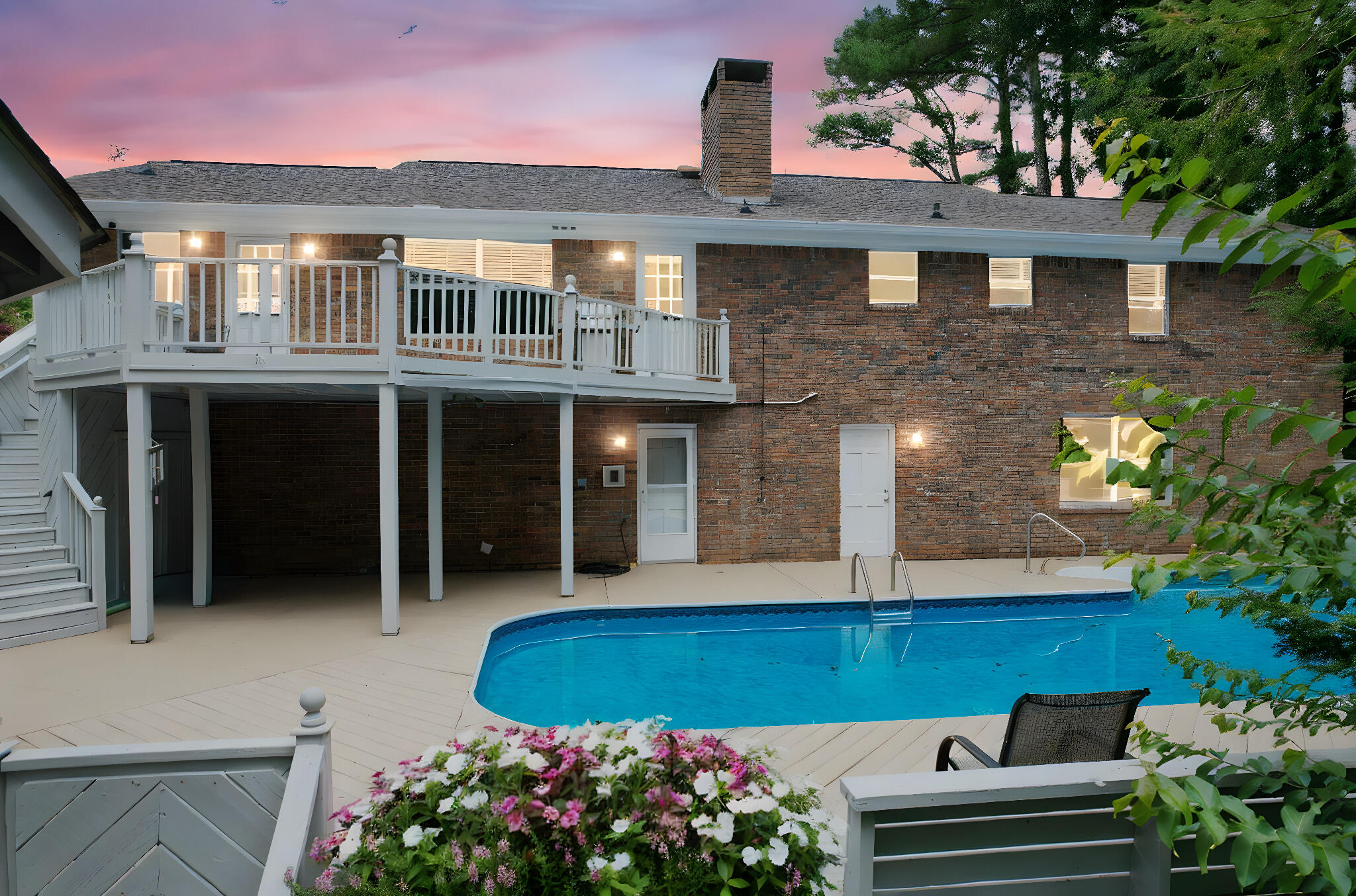 7104 Moreview Road Chattanooga, TN 37412 - Photo 58 of 65 10-web-or-mls-DJI_0381 day to dusk