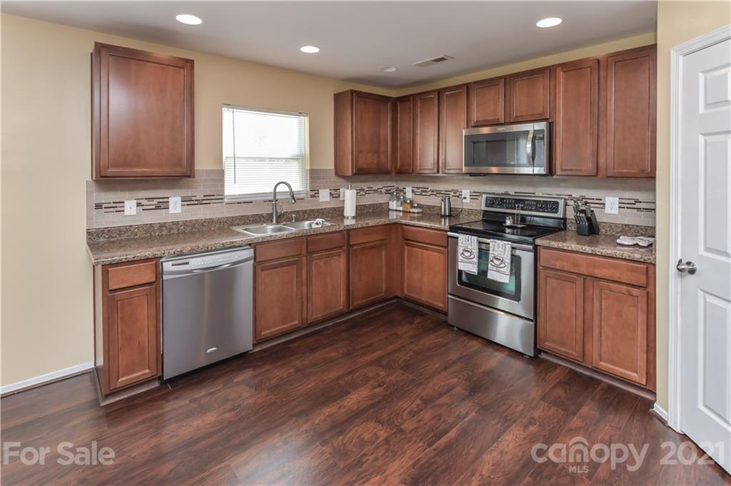 2389 Riding Trail Road Gastonia, NC 28054 - Photo 8 of 37 Gallery Image 8