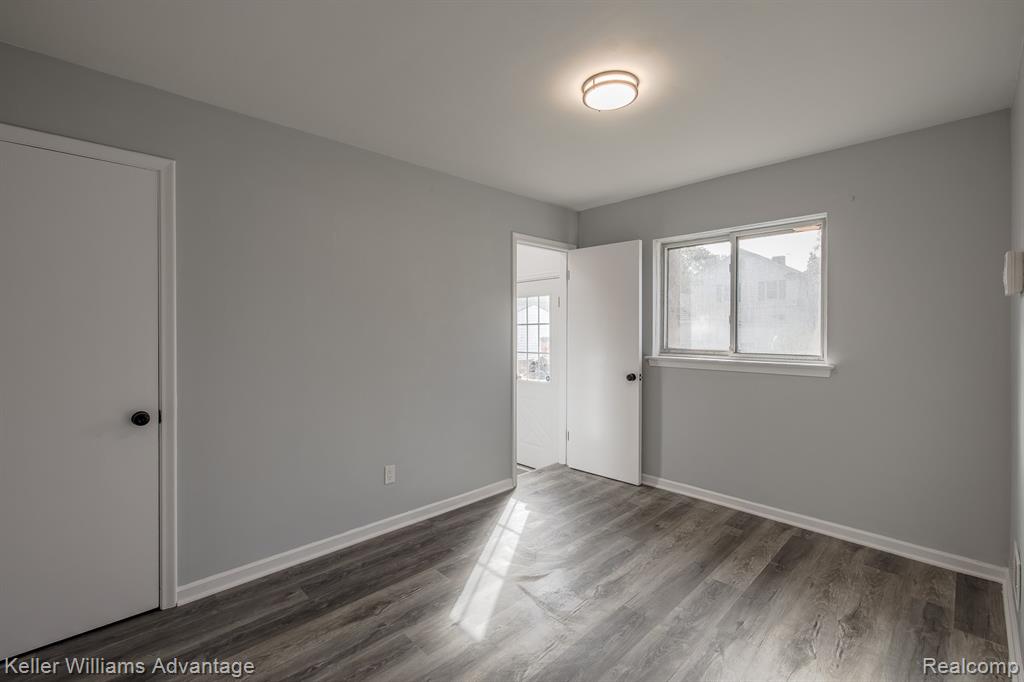871 Menominee Road Pontiac, MI 48341 - Photo 21 of 50 Gallery Image 21