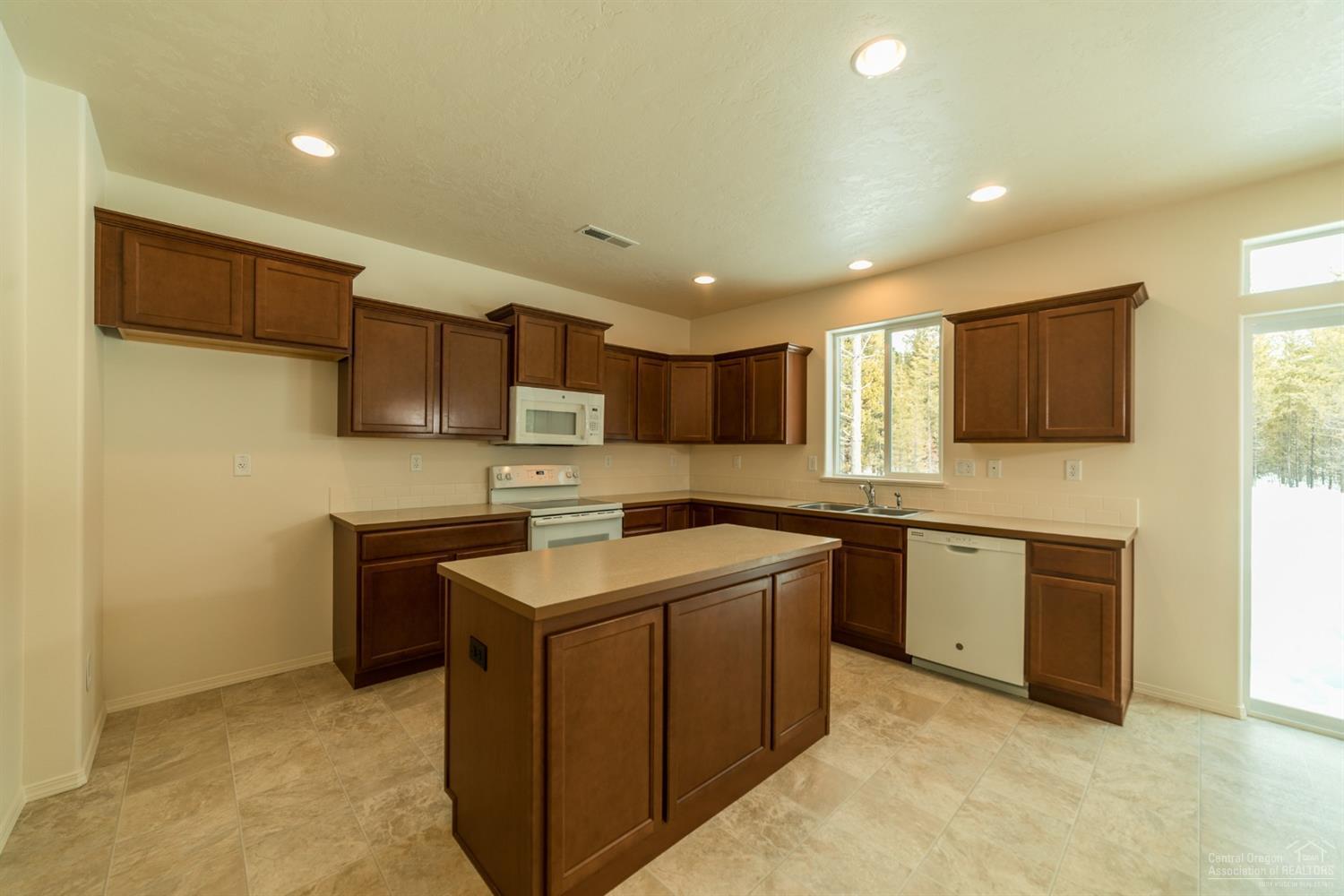 53090 Day Road La Pine, OR 97739 - Photo 14 of 23 Additional Photo