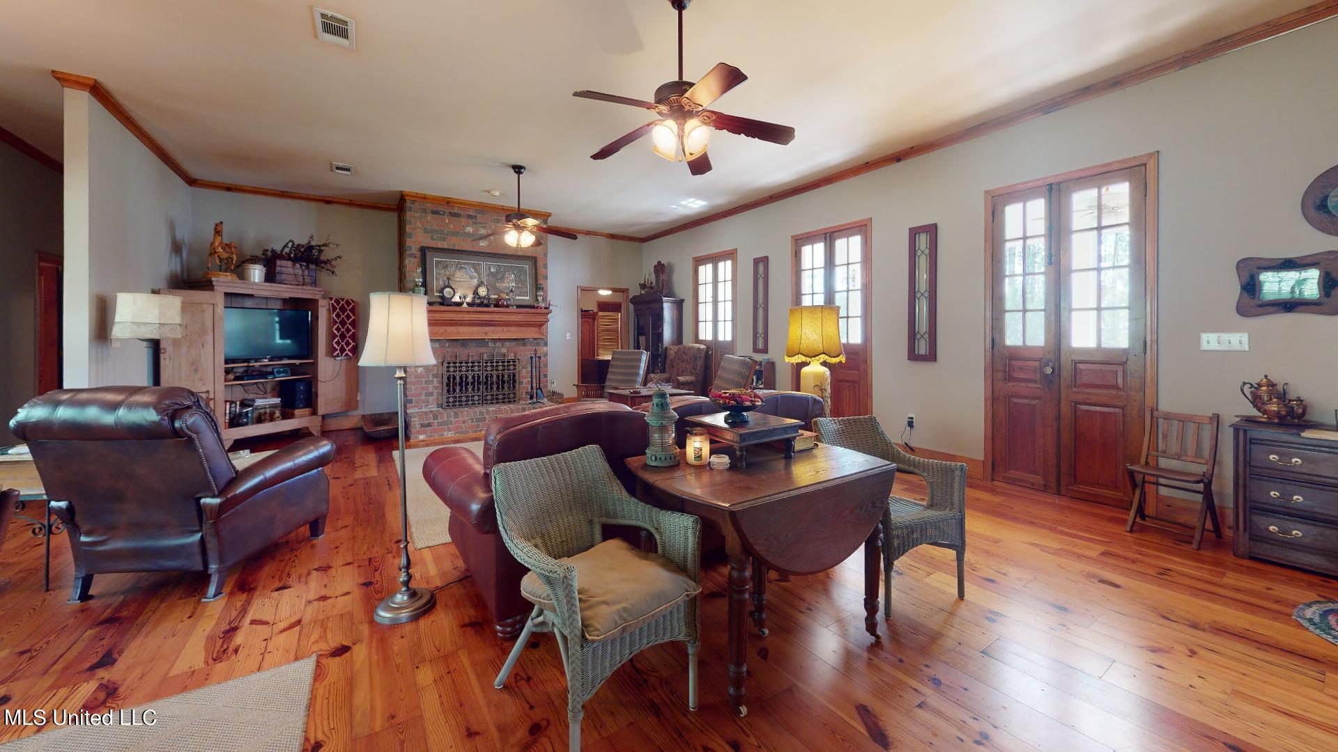 22301 North White Road Vancleave, MS 39565 - Photo 4 of 39 22301-N-White-Rd-Living-Room