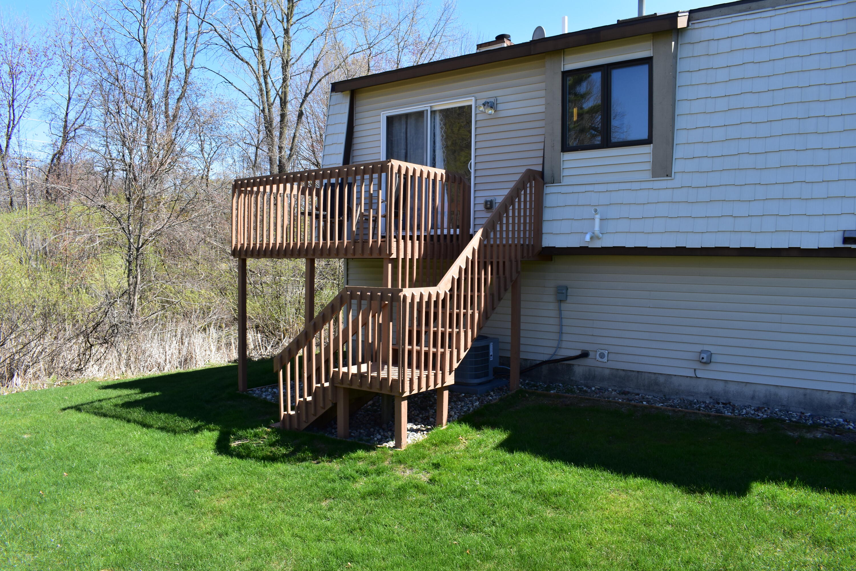 17237 Roosevelt Road Spring Lake, MI 49456 - Photo 4 of 40 DSC_0038