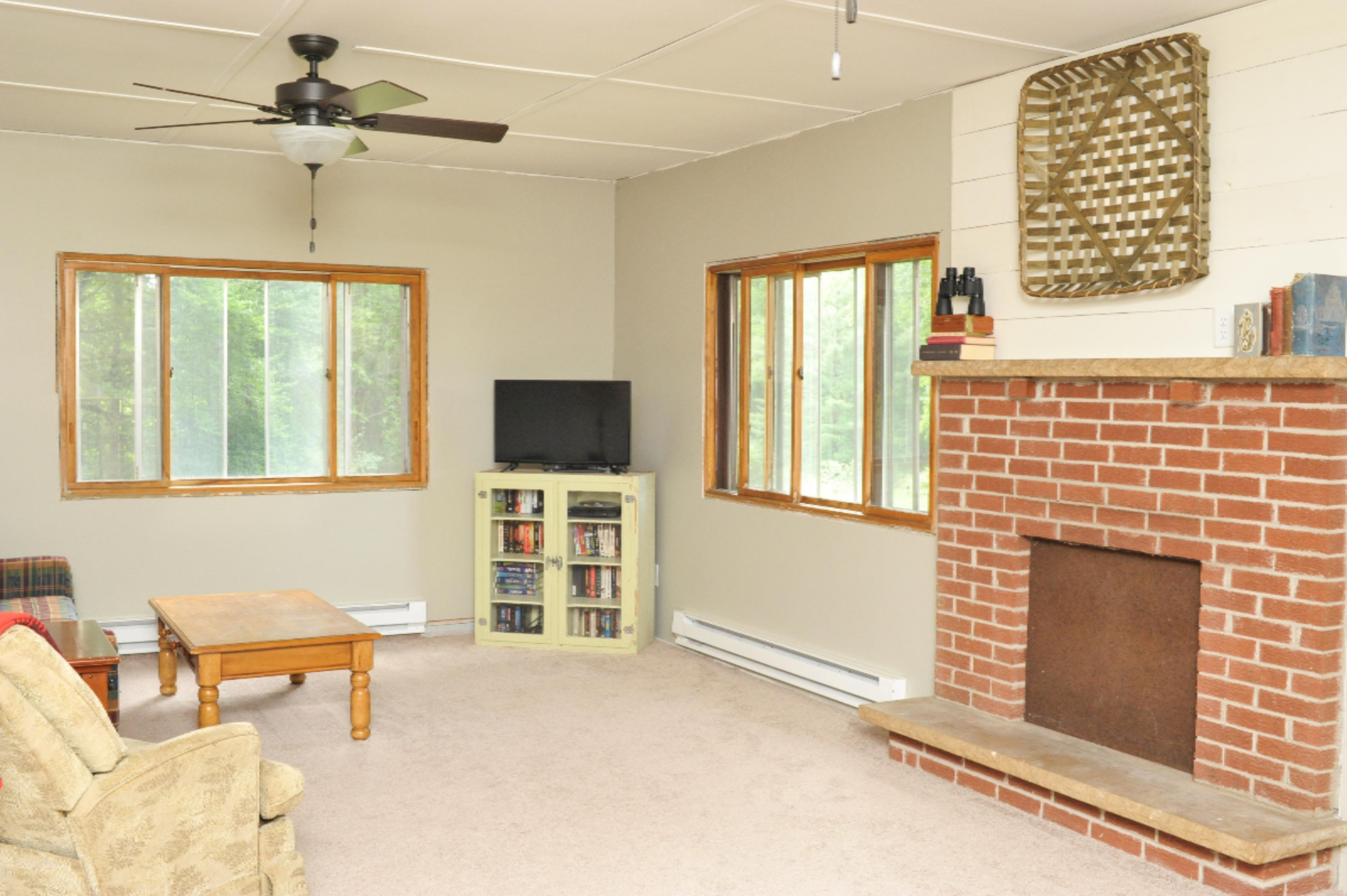 3460 East Colby Road Stanton, MI 48888 - Photo 8 of 25 ZornowCabinInside-16