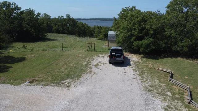 $375,000 | 194 Lakeview Court, Sunset, TX 76270