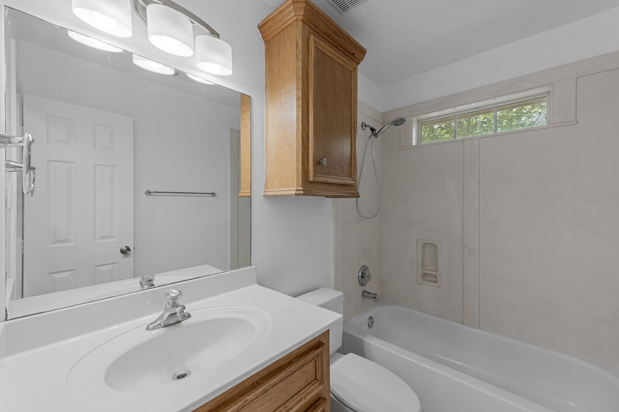 1002 Shell Avenue Cleveland, TX 77327 - Photo 6 of 25