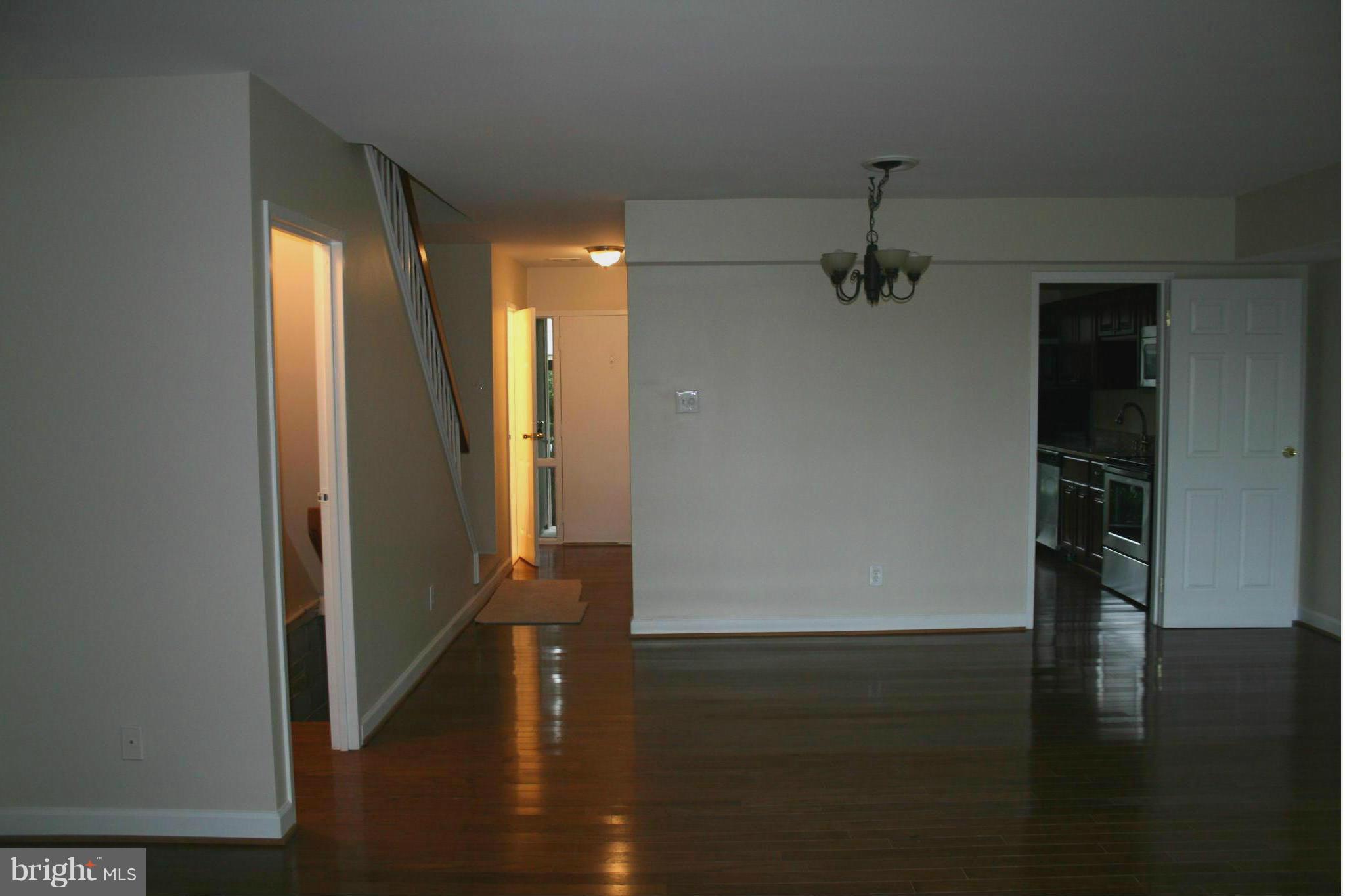 11642 Ivystone Court, Unit 2A1 Reston, VA 20191 - Photo 11 of 29 Dining Room