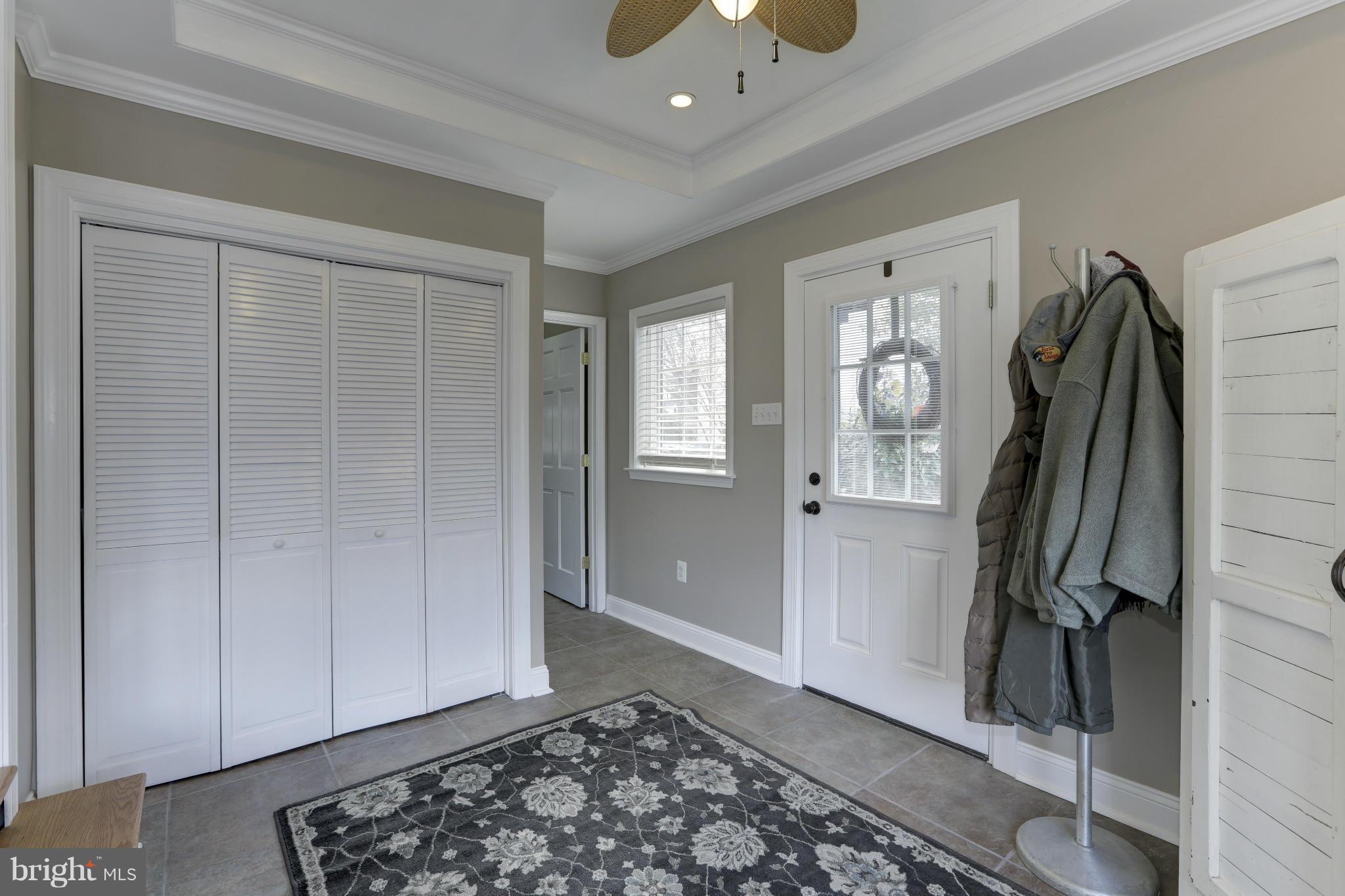 808 Chumleigh Road Baltimore, MD 21212 - Photo 13 of 30 Ceramic-tiled mud room with closets