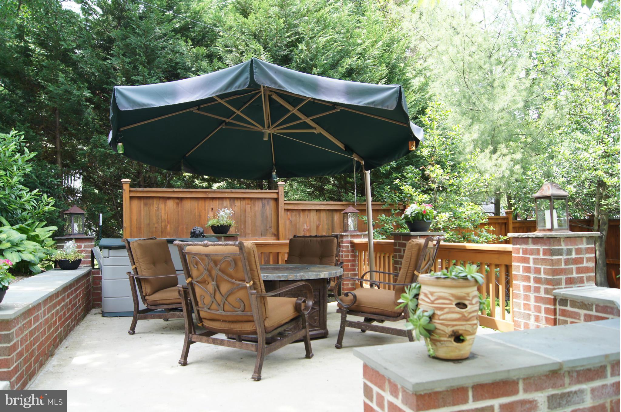 808 Chumleigh Road Baltimore, MD 21212 - Photo 26 of 30 One of two patios with brick walls