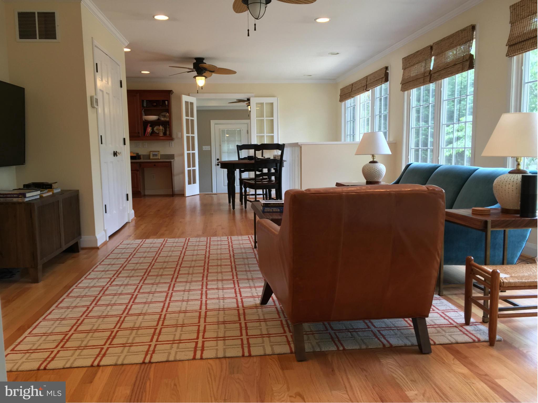 808 Chumleigh Road Baltimore, MD 21212 - Photo 4 of 30 Refinished hardwoods throughout.