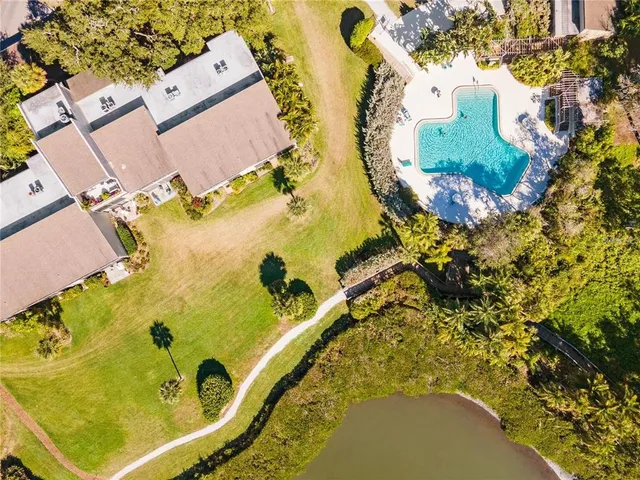 $1,995 | 1647 Brookhouse Court, Unit 246, Sarasota, FL 34231