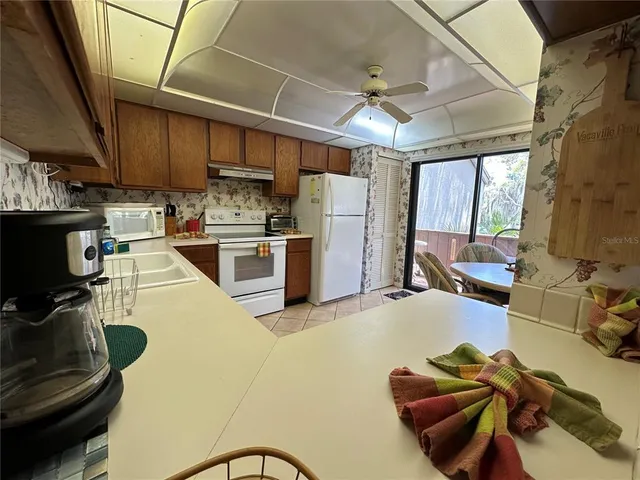 $1,995 | 1647 Brookhouse Court, Unit 246, Sarasota, FL 34231