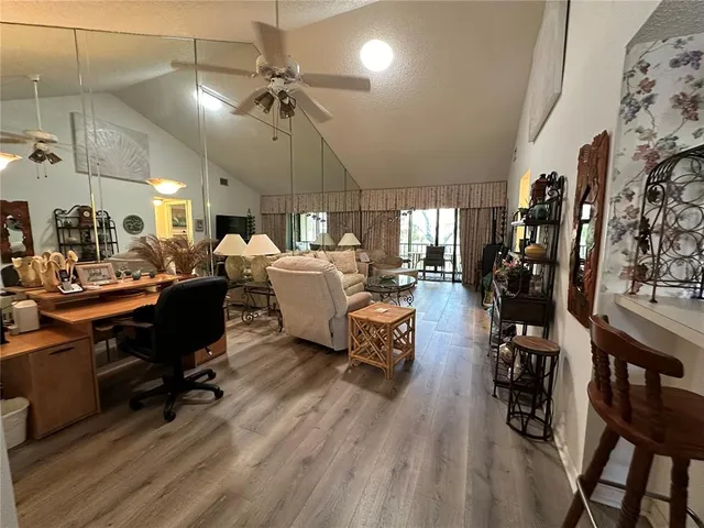 $1,995 | 1647 Brookhouse Court, Unit 246, Sarasota, FL 34231