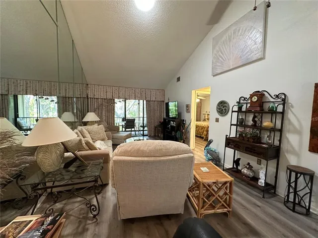 $1,995 | 1647 Brookhouse Court, Unit 246, Sarasota, FL 34231