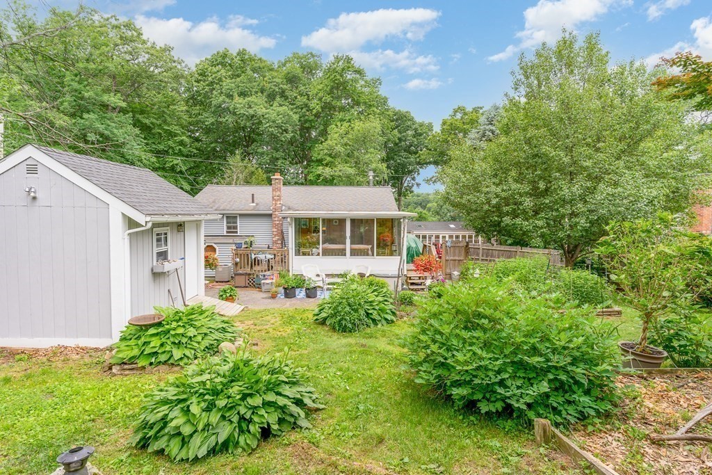 15 Whittier Road Marlborough, MA 01752 - Photo 3 of 19 Gallery Image 3