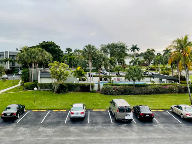 $1,999 | 4080 Tivoli Court, Unit 307, Lake Worth, FL 33467