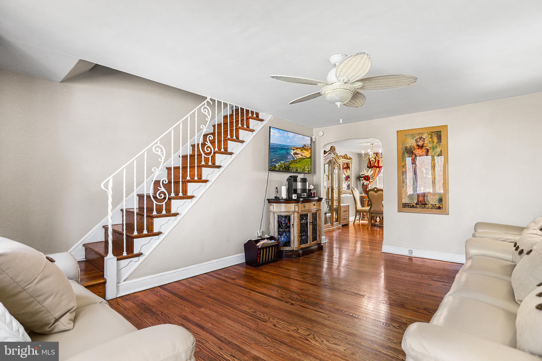 420 Rively Avenue Collingdale, PA 19023 - Photo 3 of 19