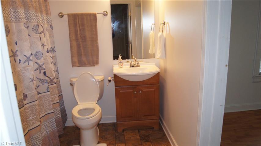 131 Turner Road Mayodan, NC 27027 - Photo 17 of 30 Gallery Image 17