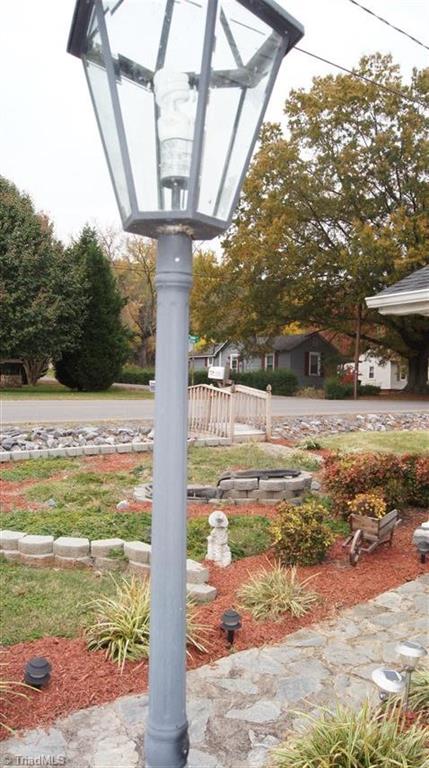 131 Turner Road Mayodan, NC 27027 - Photo 3 of 30 Gallery Image 3