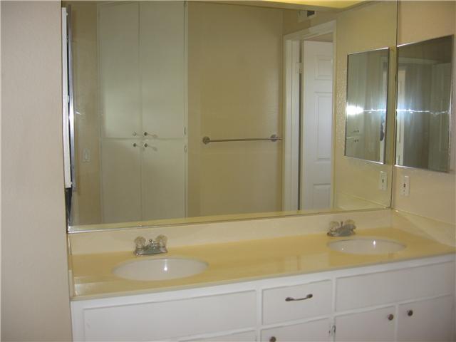 1494 Powell Road Oceanside, CA 92056 - Photo 10 of 25