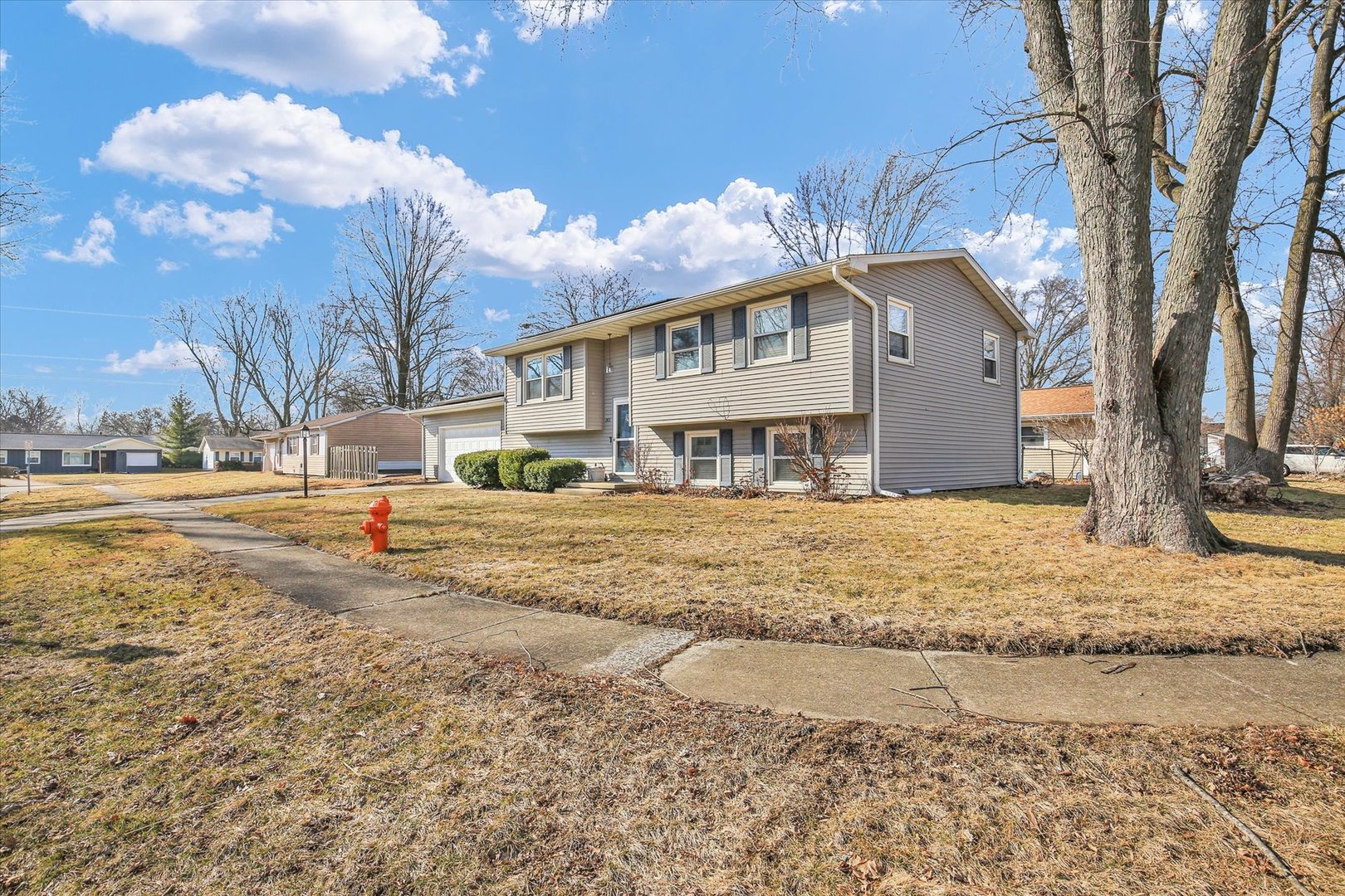 2401 Arden Drive Champaign, IL 61821 - Photo 3 of 43