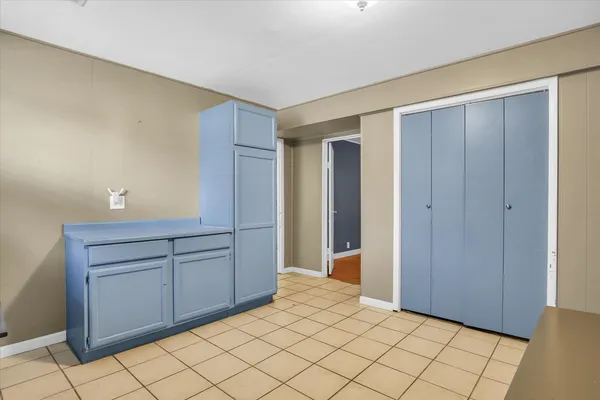 $259,900 | 2401 Arden Drive, Champaign, IL 61821