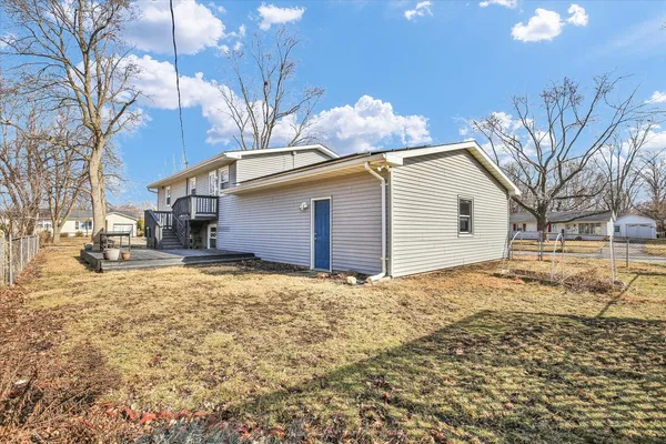 $259,900 | 2401 Arden Drive, Champaign, IL 61821