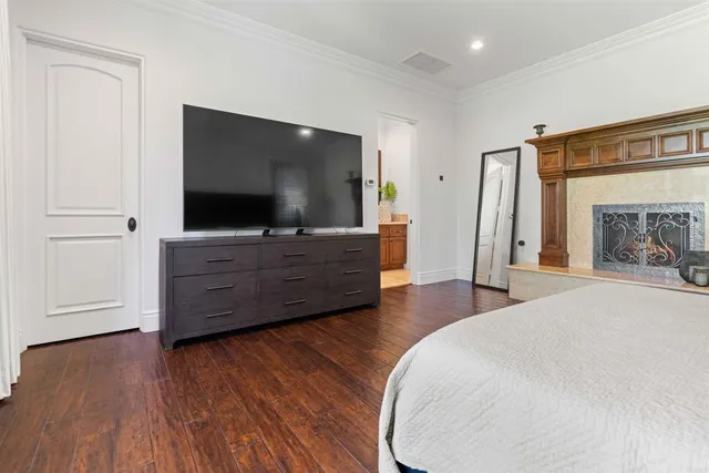 a view of a house with a yard and swimming pool