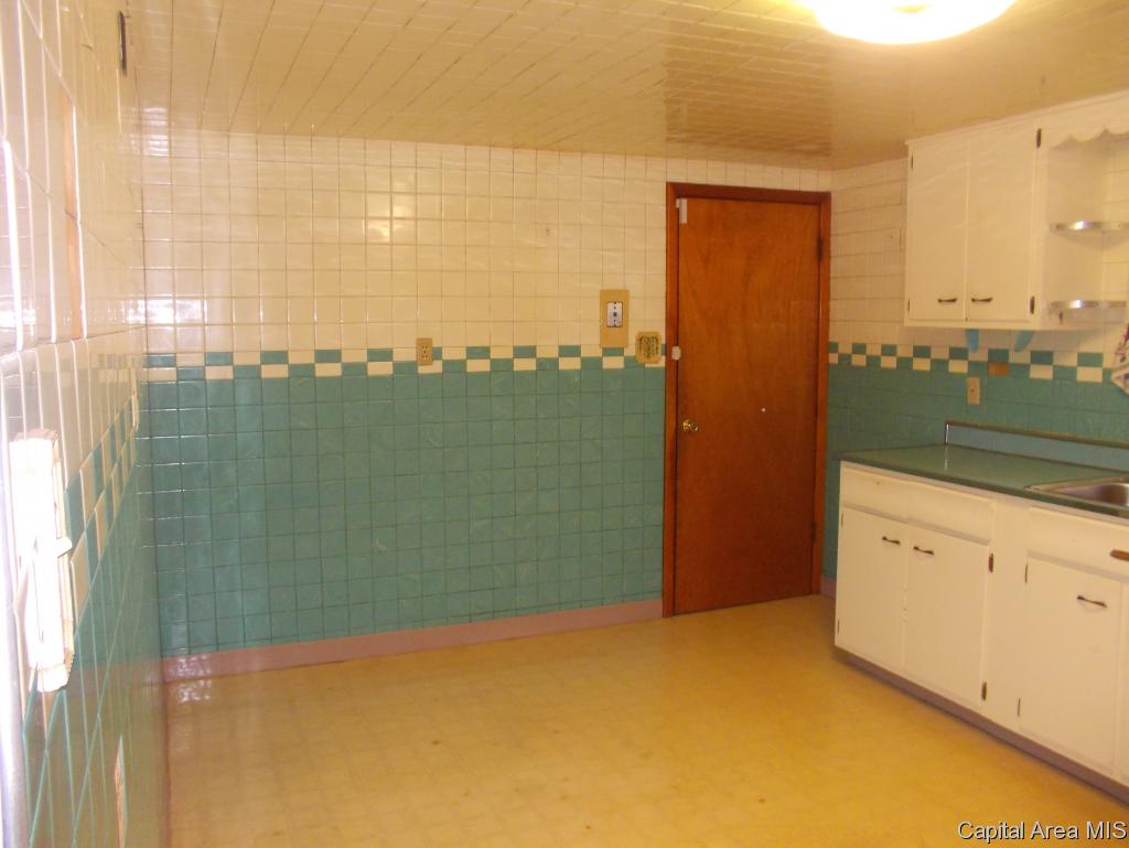 3250 East Elm Street Springfield, IL 62702 - Photo 13 of 26 Gallery Image 13