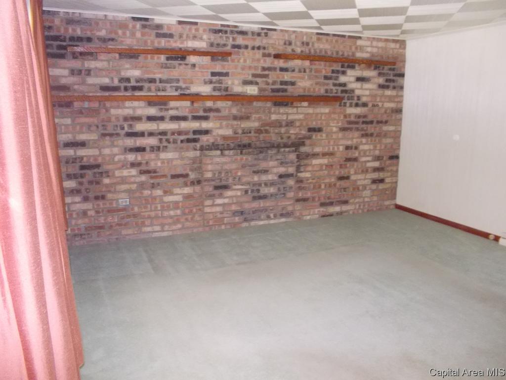 3250 East Elm Street Springfield, IL 62702 - Photo 4 of 26 Gallery Image 4