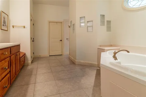$535,000 | 8510 Linden Court, Granbury, TX 76049
