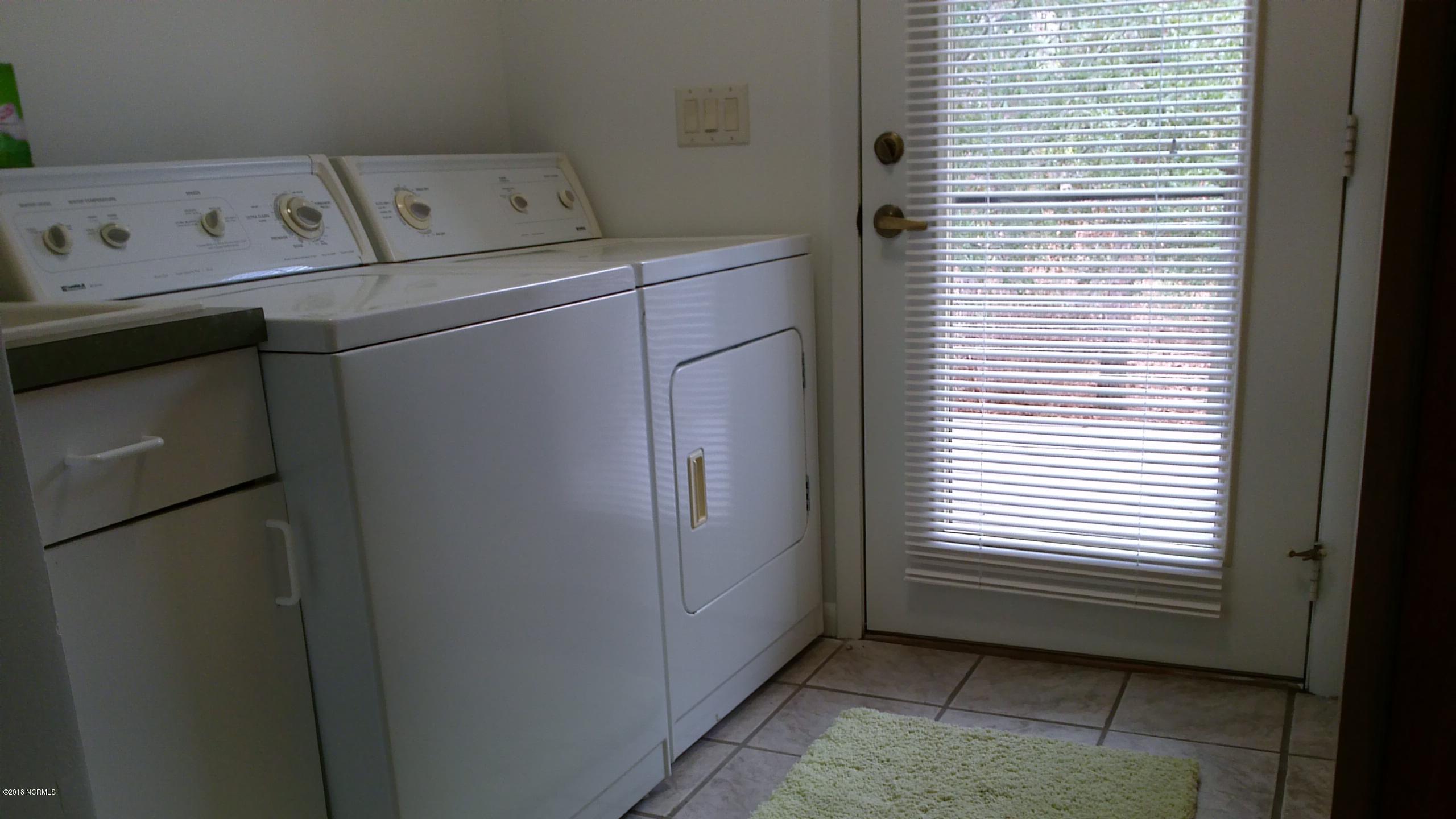 316 Okeechobee Road Wilmington, NC 28412 - Photo 16 of 43 WIN_20180218_135206