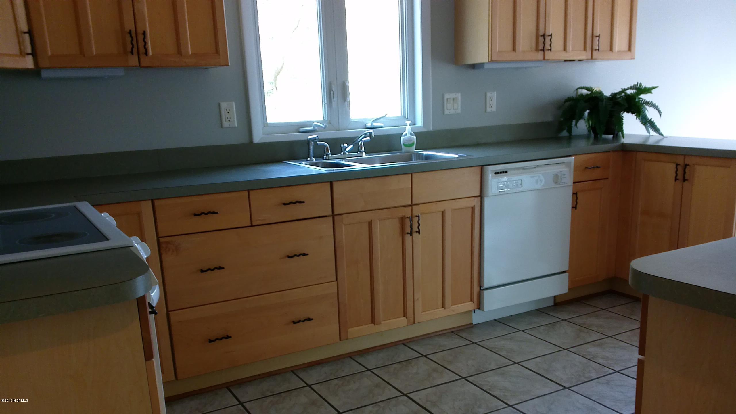 316 Okeechobee Road Wilmington, NC 28412 - Photo 17 of 43 WIN_20180218_141928