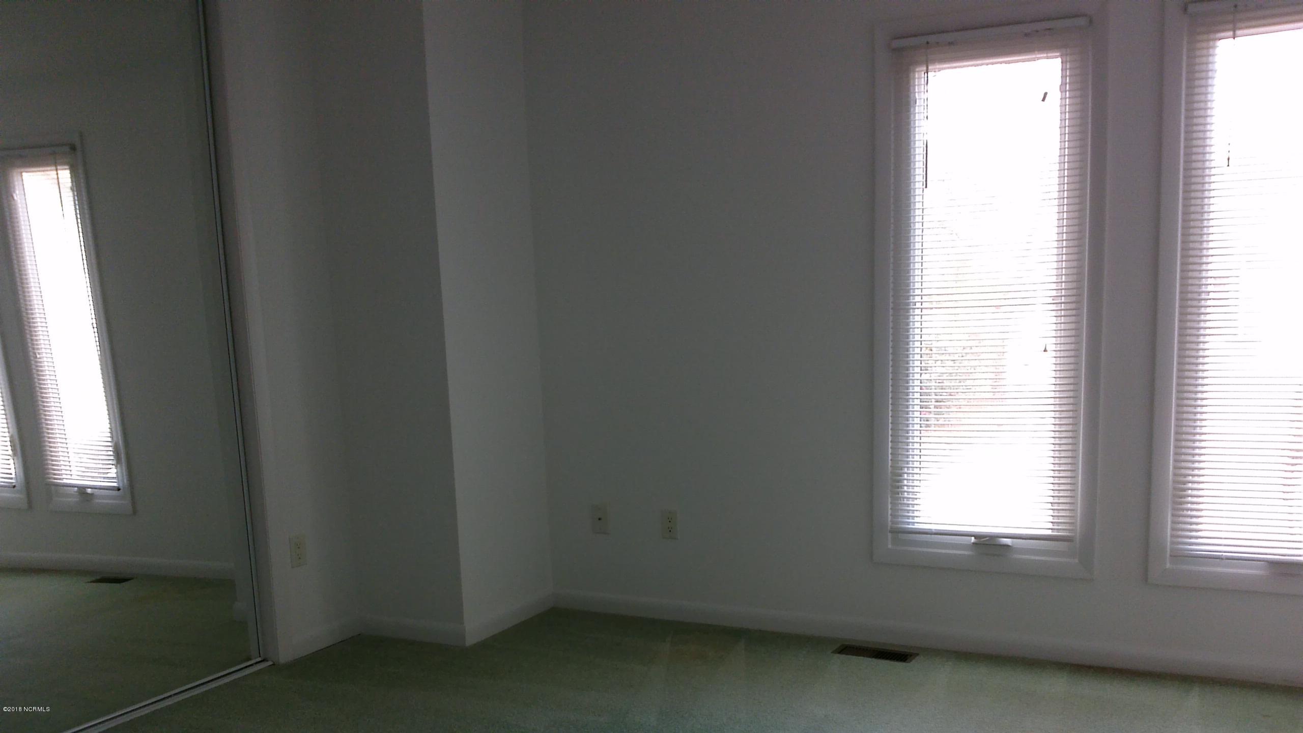 316 Okeechobee Road Wilmington, NC 28412 - Photo 28 of 43 WIN_20180218_141224