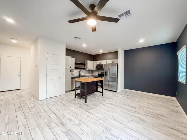 $1,895 | 2259 West Laurie Lane, Phoenix, AZ 85021
