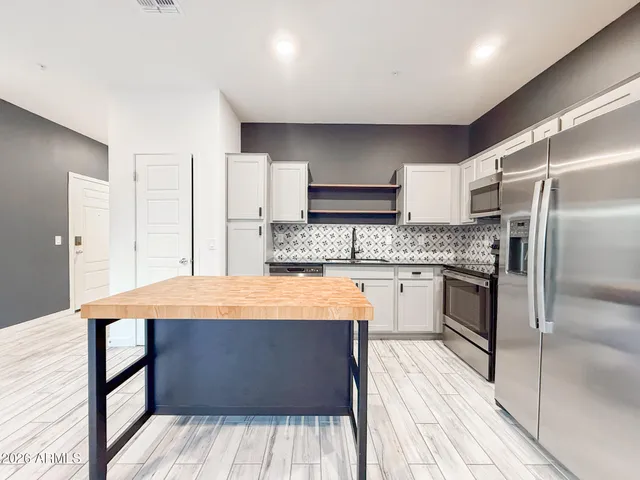 $1,895 | 2259 West Laurie Lane, Phoenix, AZ 85021