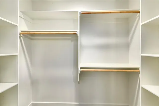 $419,999 | 1515 Northwest Whispering Court, Grain Valley, MO 64029