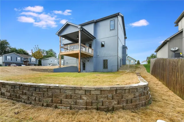 $419,999 | 1515 Northwest Whispering Court, Grain Valley, MO 64029