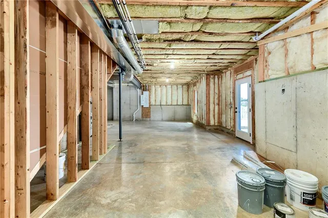 $419,999 | 1515 Northwest Whispering Court, Grain Valley, MO 64029