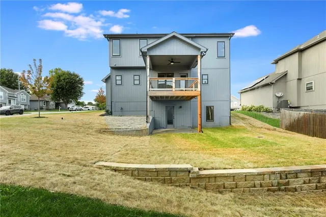 $419,999 | 1515 Northwest Whispering Court, Grain Valley, MO 64029