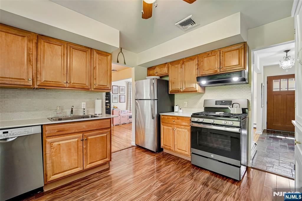 204 Union Street Ridgewood, NJ 07450 - Photo 10 of 42 Gallery Image 10