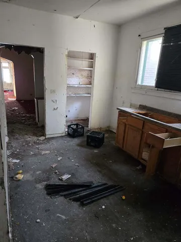 $84,900 | 8350 South Green Street, Chicago, IL 60620