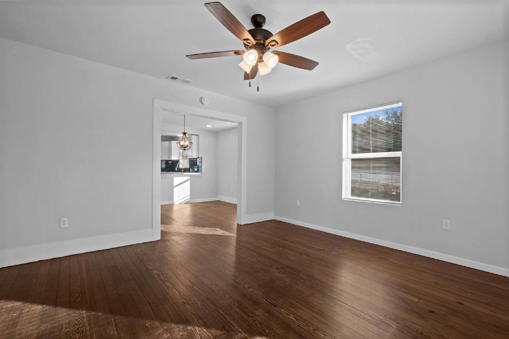 71 Crown Road Willow Park, TX 76087 - Photo 6 of 22