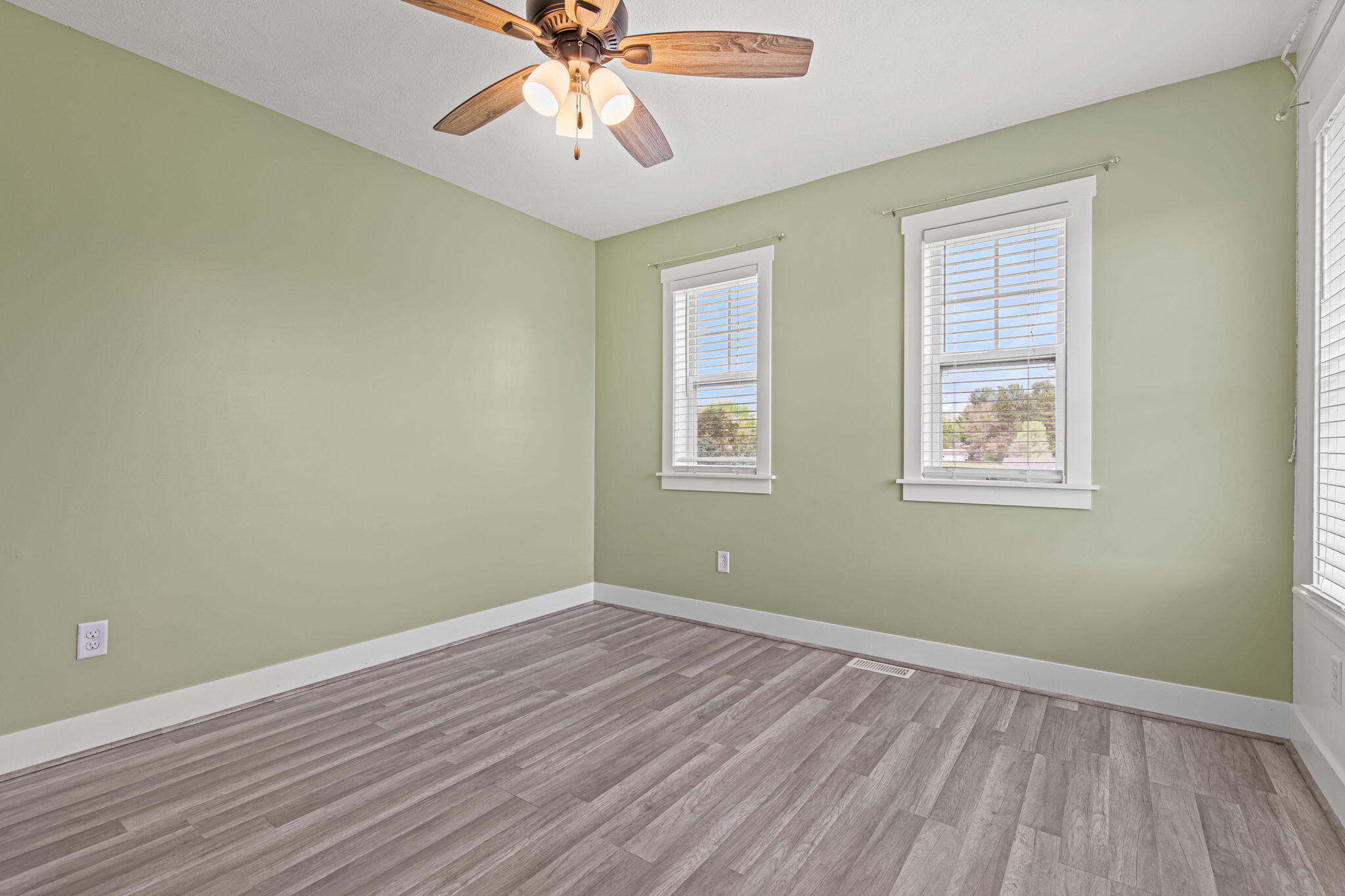 8534 East Barber Ridge Drive Alto, MI 49302 - Photo 40 of 73 39-web-or-mls-114