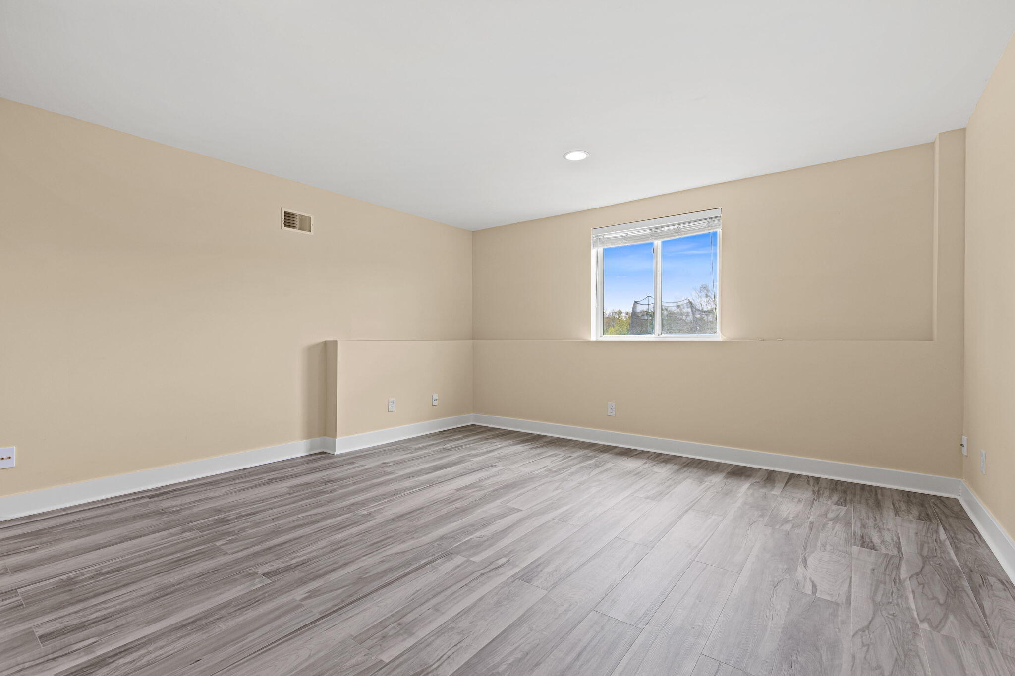 8534 East Barber Ridge Drive Alto, MI 49302 - Photo 50 of 73 49-web-or-mls-144