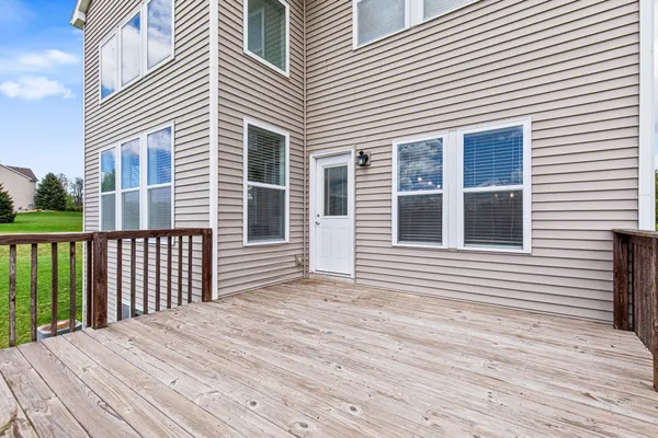 $474,900 | 8534 East Barber Ridge Drive, Alto, MI 49302